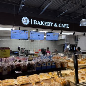 99 Ranch Market - Westchase - Bakery and Café inside grocery store - International Grocery Near Me - Houston, Texas 99 Ranch Market - Westchase - Bakery and Café inside grocery store - International Grocery Near Me - Houston, Texas