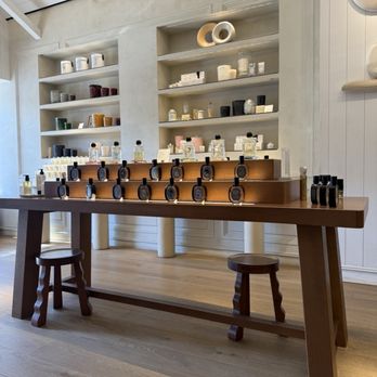 Diptyque Larchmont - Cosmetics & Beauty Supply Near Me - Los Angeles, California Diptyque Larchmont - Cosmetics & Beauty Supply Near Me - Los Angeles, California