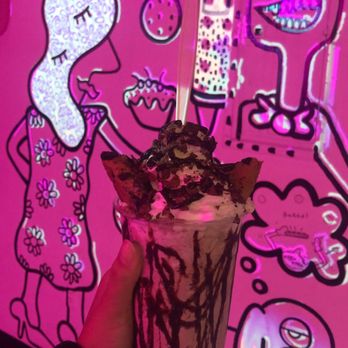 The Cookie Connect - Cookies and Cream Cookie Cup - Bakeries Near Me - Ridgewood, New Jersey