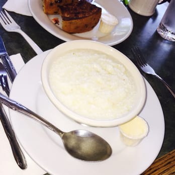 New York Grill - Grits and a blueberry muffin. - American Near Me - Glendale, New York New York Grill - Grits and a blueberry muffin. - American Near Me - Glendale, New York