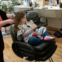 Regis Salon - Good with kids