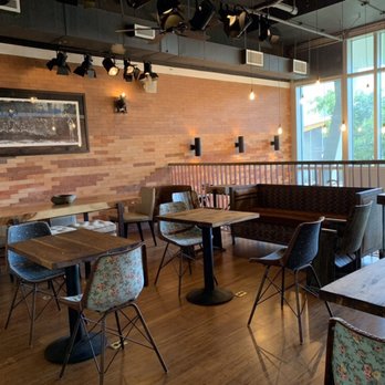 Bluetree Cafe - Kaka'ako - Upstairs loft seating - Coffee & Tea Near Me - Honolulu, Hawaii