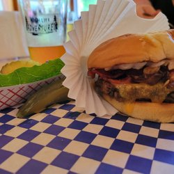 High Life Zip 'n Sip Restaurant