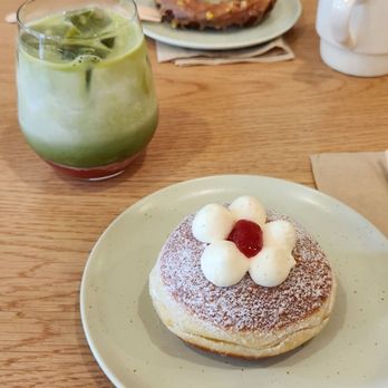 Goldie’s Donuts and Bakery - Strawberry matcha latte with a raspberry vanilla donut - Bakeries Near Me - Vancouver, British Columbia Goldie’s Donuts and Bakery - Strawberry matcha latte with a raspberry vanilla donut - Bakeries Near Me - Vancouver, British Columbia