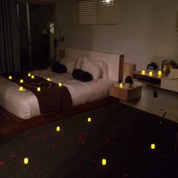 The Pearl Hotel - My surprise decorated room - San Diego, CA