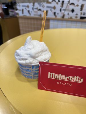 Motoretta Gelato by null
