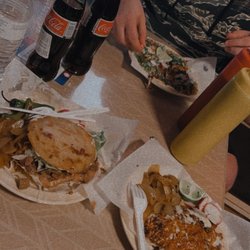 Tacos Lopez - Gorditas, Suaquesos, Tacos