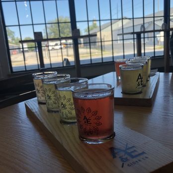 Ash & Elm Cider - Cider flight - Cideries Near Me - Indianapolis, Indiana Ash & Elm Cider - Cider flight - Cideries Near Me - Indianapolis, Indiana