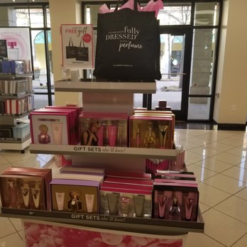 Perfumania - Cosmetics & Beauty Supply Near Me - Deer Park, New York Perfumania - Cosmetics & Beauty Supply Near Me - Deer Park, New York