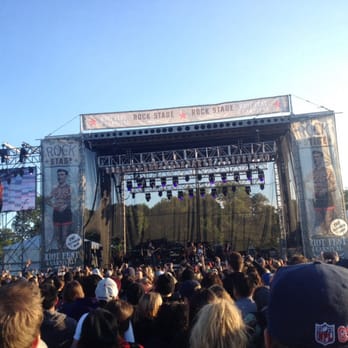 Riot Fest Chicago - Rock Stage - Festivals Near Me - Chicago, Illinois