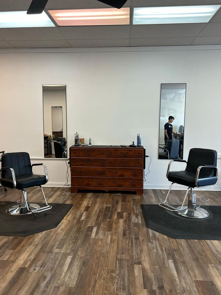 JJs Barbers Logo