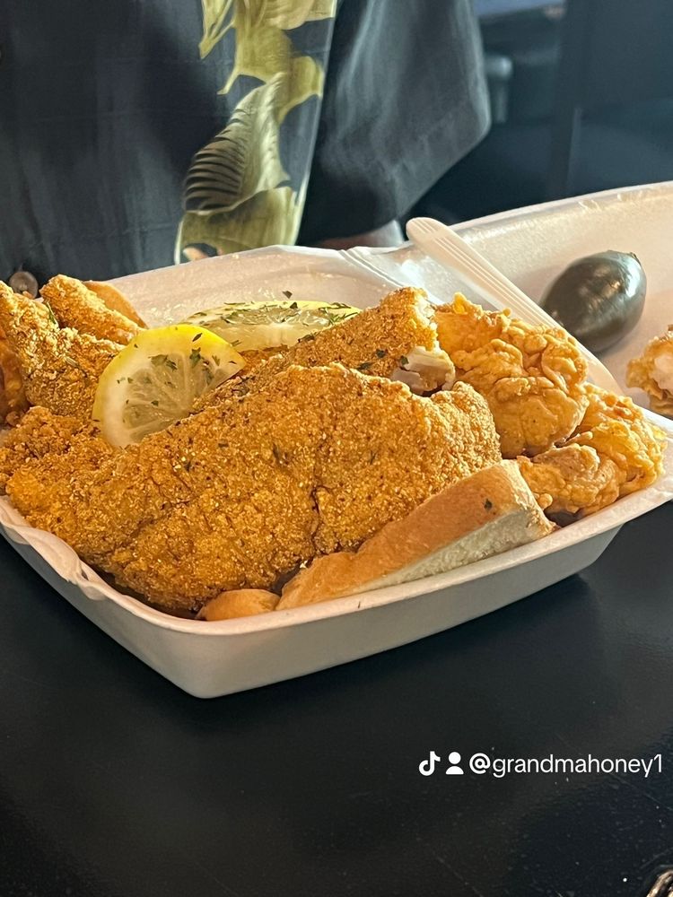 MR. CAJUN’S DAIQUIRI & CAJUN FOOD Updated September 2024 69 Photos