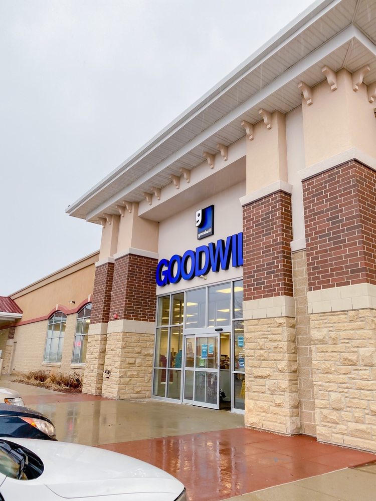 GOODWILL STORE Updated October 2024 13 Reviews 6630 Mills Civic