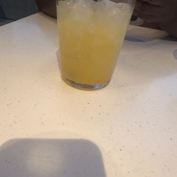 Burtons Grill & Bar - Mango lemonade - New American Near Me - Wayne, Pennsylvania