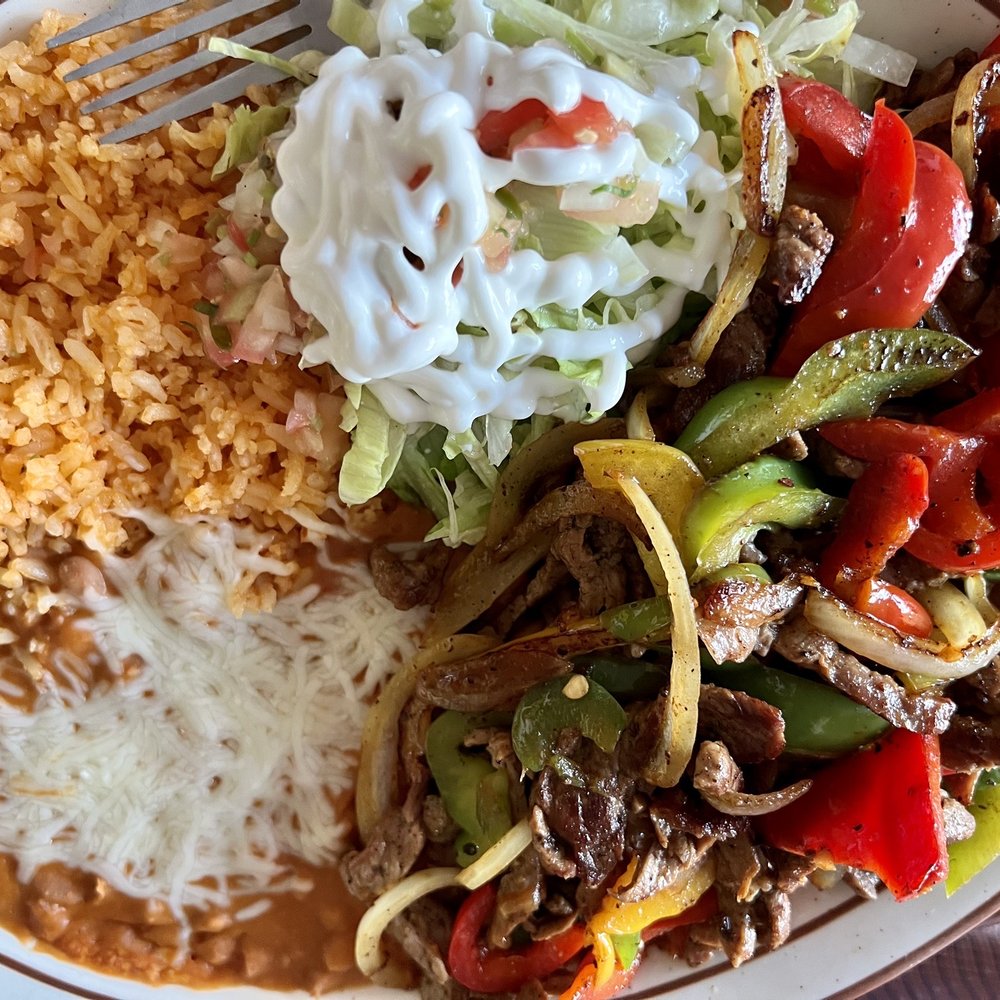 Jarro Viejo - Steak fajitas - Mexican Near Me - Oakdale, California Jarro Viejo - Steak fajitas - Mexican Near Me - Oakdale, California