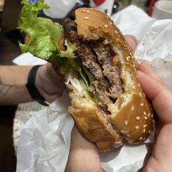 Primo Burgers No 7 - Double hamburger