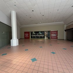 Lakeshore Mall