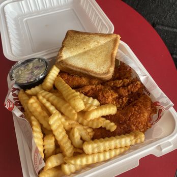 Nashville Hot Chicken - Chicken Tendo - Sandwiches Near Me - Pacoima, California
