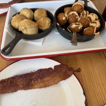Cornbred - Hush puppies, pig candy, cornbread - Barbeque Near Me - Ames, Iowa