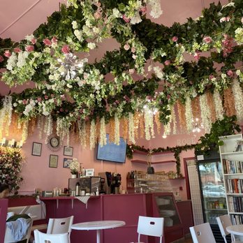 Damask Rose Coffee - Coffee & Tea Near Me - Oakland, California