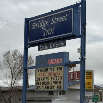Bridge Street Inn - Hotel sign - Hotels Near Me - Baker City, Oregon