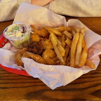 Red's Ice House - Shrimp & Chips - Seafood Near Me - Mount Pleasant, South Carolina
