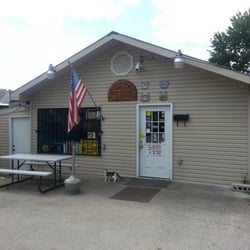 Winchester Bait & Tackle - Outside