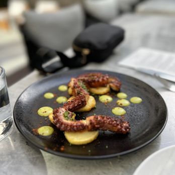 The Emerald Hour - Galician Octopus - Wine Bars Near Me - Mountain View, California