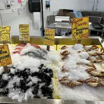 Kuzma's Fish Market - Fish market - IG @bougiefoodieboi - Seafood Markets Near Me - Edmonds, Washington Kuzma's Fish Market - Fish market - IG @bougiefoodieboi - Seafood Markets Near Me - Edmonds, Washington