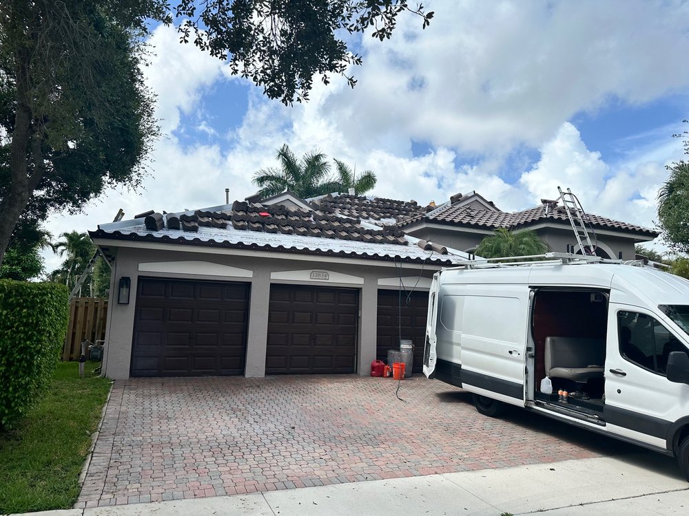 Slide of Pro Roofing Services