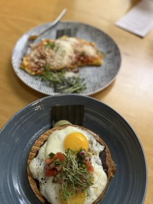 Marna's Eatery and Lounge by null