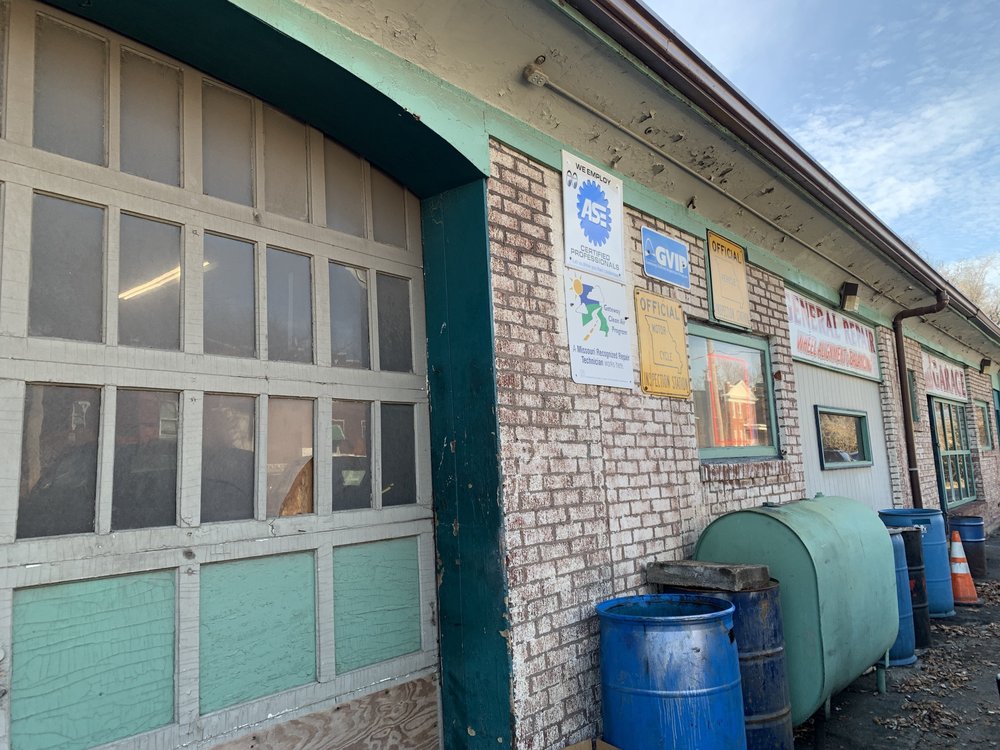 Russ' Auto Service Station, St. Louis Roadtrippers