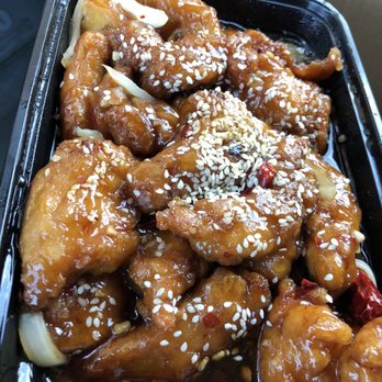 New Peking Restaurant - Sesame chicken - Chinese Near Me - Garden City, Michigan