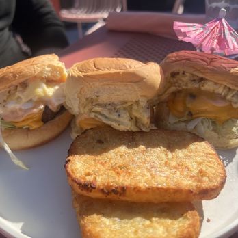 Sunnies Poolside - Sliders - Bars Near Me - New Orleans, Louisiana Sunnies Poolside - Sliders - Bars Near Me - New Orleans, Louisiana