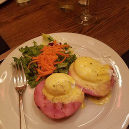 Eggs Benedict