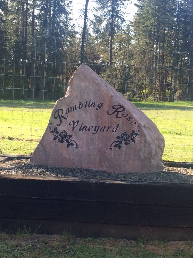 Rambling Rose Vineyard Logo