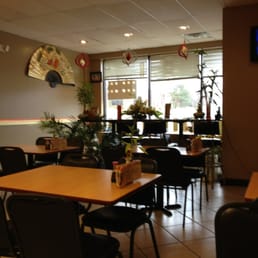 The dinning area, small but clean. The dinning area, small but clean.