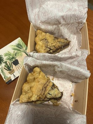 Emporium Pies by null