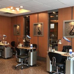 Bella's Skin Care & Day Spa - Manicures