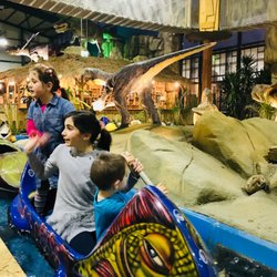Dino Adventure Park - Kanufahrt im Dino Adventure Park