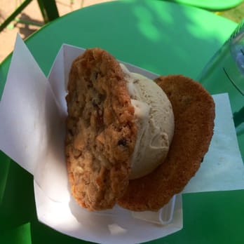 Coolhaus - Street Vendors Near Me Coolhaus - Street Vendors Near Me