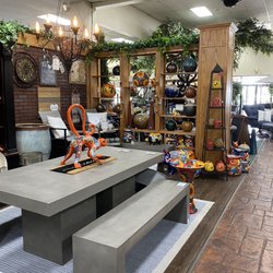 Seasonal Living at Flower City