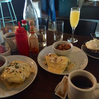 Yellow Belly - Egg benedicts on cornbread - American Near Me - Santa Barbara, California Yellow Belly - Egg benedicts on cornbread - American Near Me - Santa Barbara, California