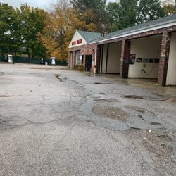 Nice N Clean Car Wash - This place has the opposite of curb appeal.