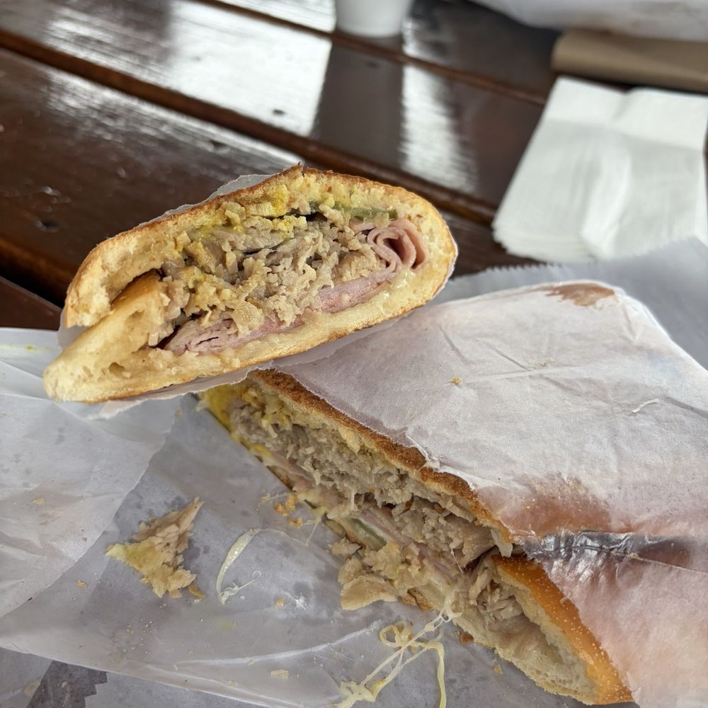 El Timón Panadería - Sandwiches Near Me - Fajardo, Puerto Rico El Timón Panadería - Sandwiches Near Me - Fajardo, Puerto Rico