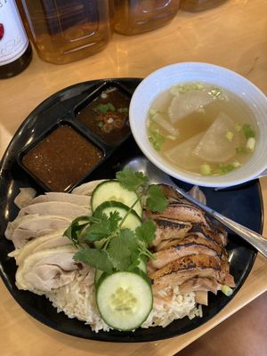 Kindi Chicken Rice by null