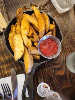 Boomtown Biscuits & Whiskey by null