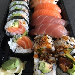 Itacho Sushi & Wok - Sushi menu B for 145 DKK