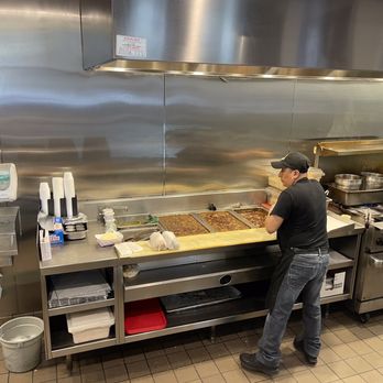 Al's Beef - Staff - Sandwiches Near Me - Chicago, Illinois