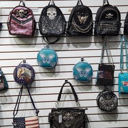 Ring City - Bags.